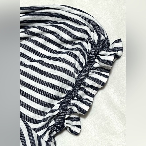 Max Studio Women’s Short Sleeve Striped Blue and White Blouse Shirt Size Large - Picture 12 of 12